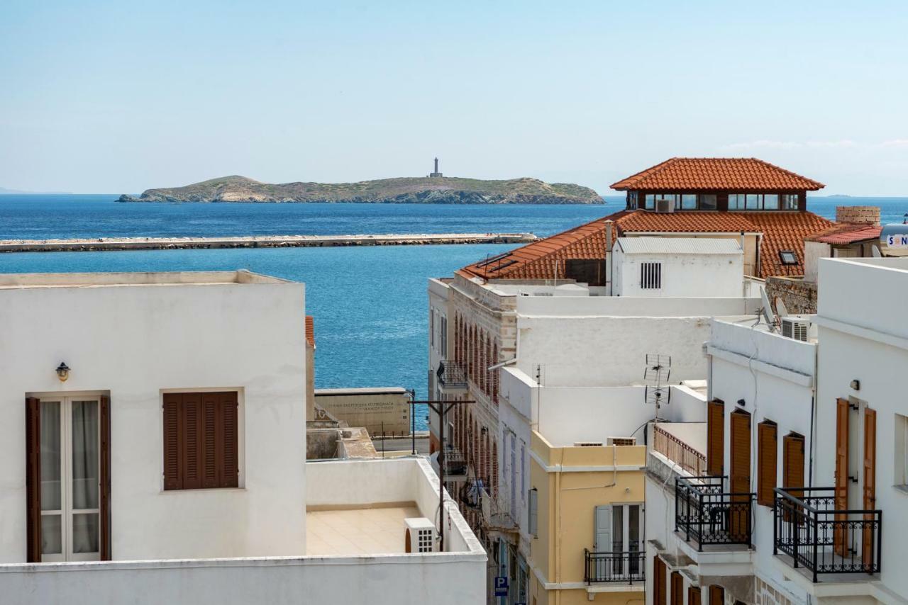 Island Of Luxury Apartments Ermupoli Exteriér fotografie